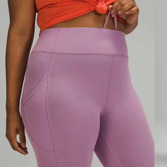 Lululemon Invigorate light purple/pink leggings Size 6 - Picture 4 of 10